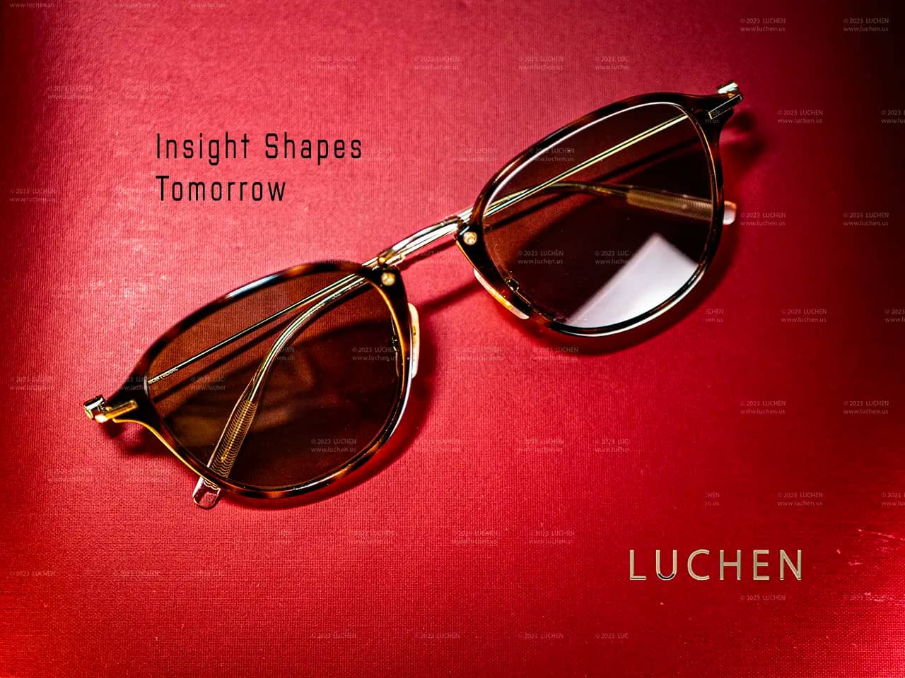 LUCHEN Watson + mountainblack_glasses