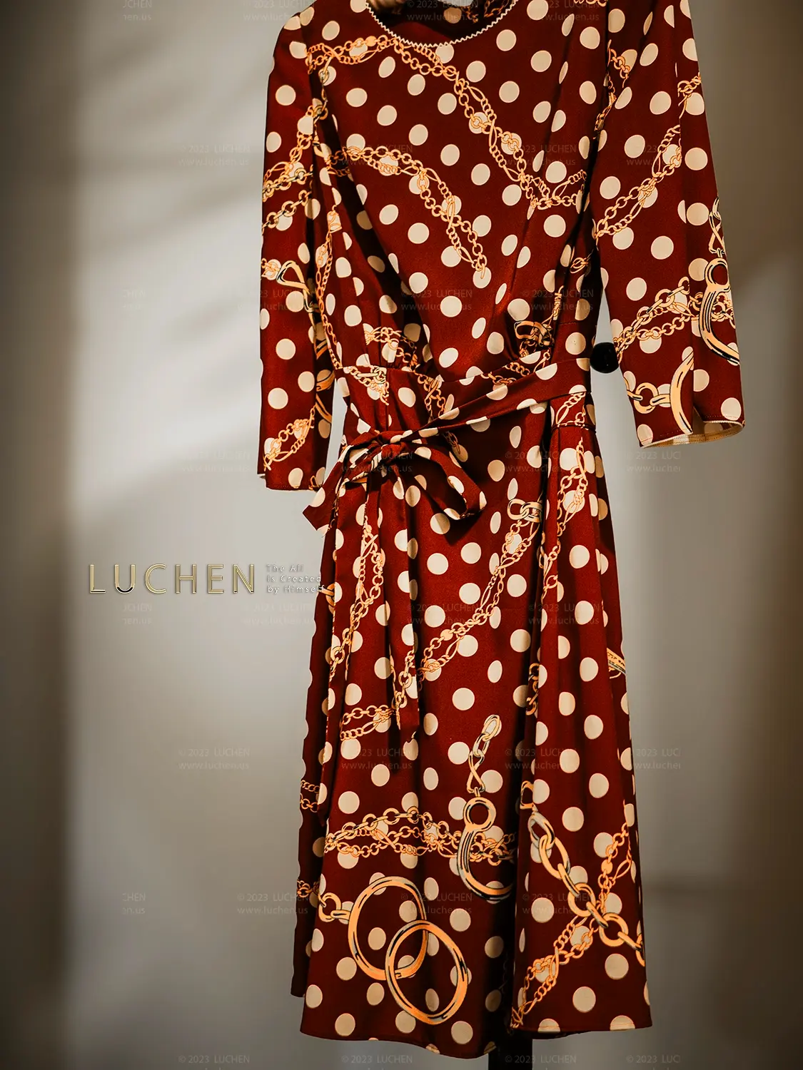 LUCHEN Watson + skirt
